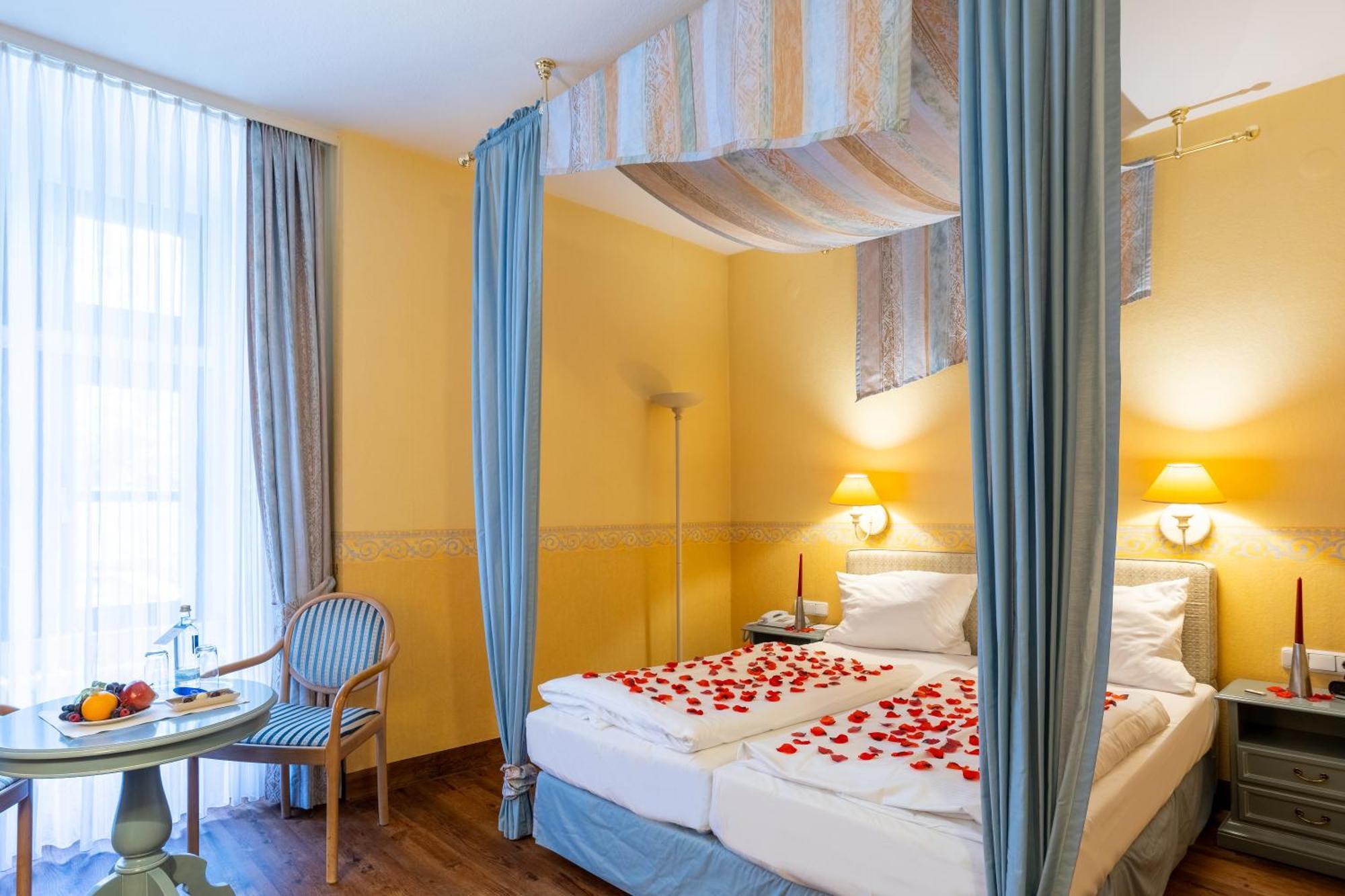 Burghotel Staufenberg Staufenberg  Екстер'єр фото