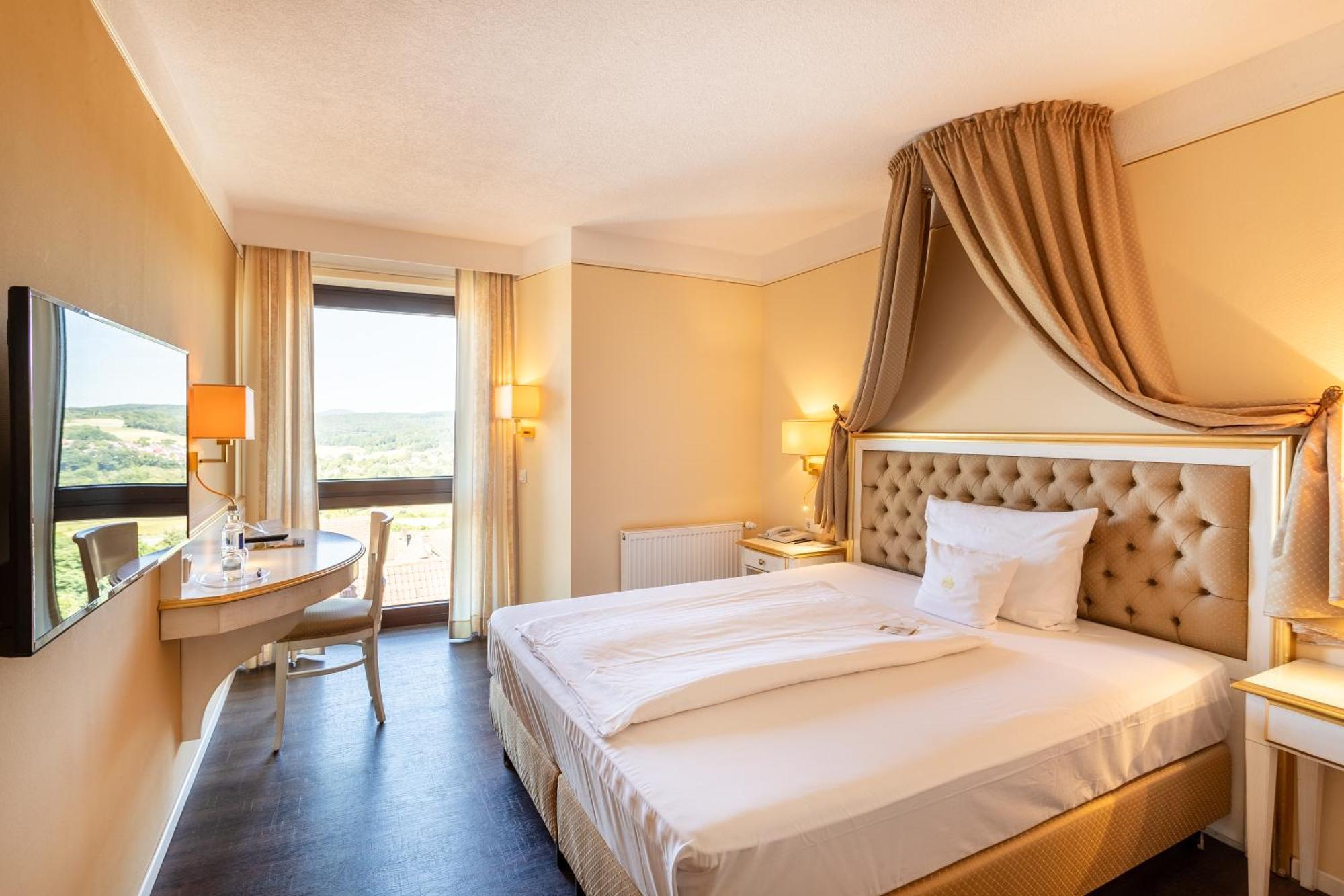 Burghotel Staufenberg Staufenberg  Екстер'єр фото