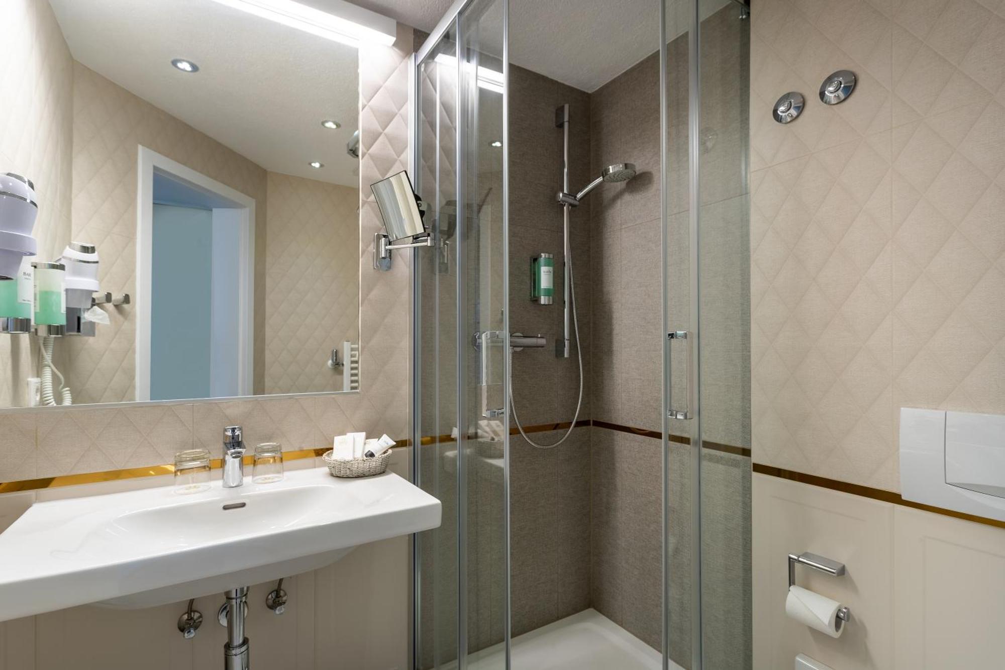 Burghotel Staufenberg Staufenberg  Екстер'єр фото