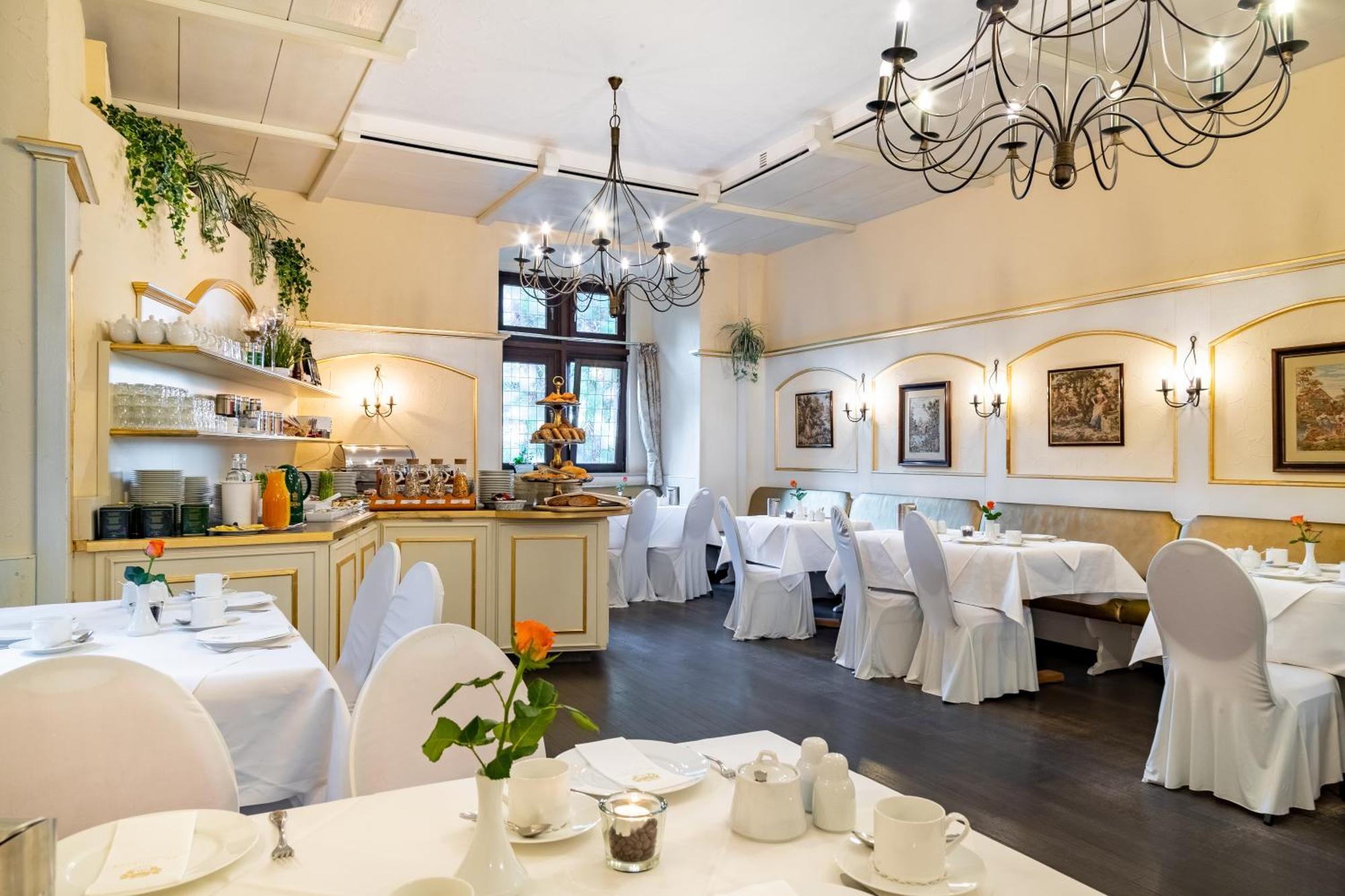 Burghotel Staufenberg Staufenberg  Екстер'єр фото