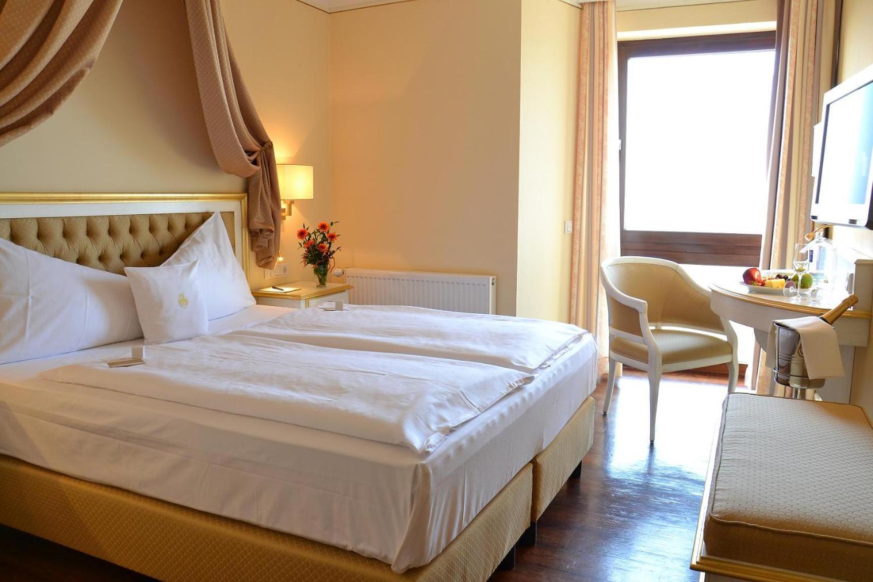 Burghotel Staufenberg Staufenberg  Екстер'єр фото